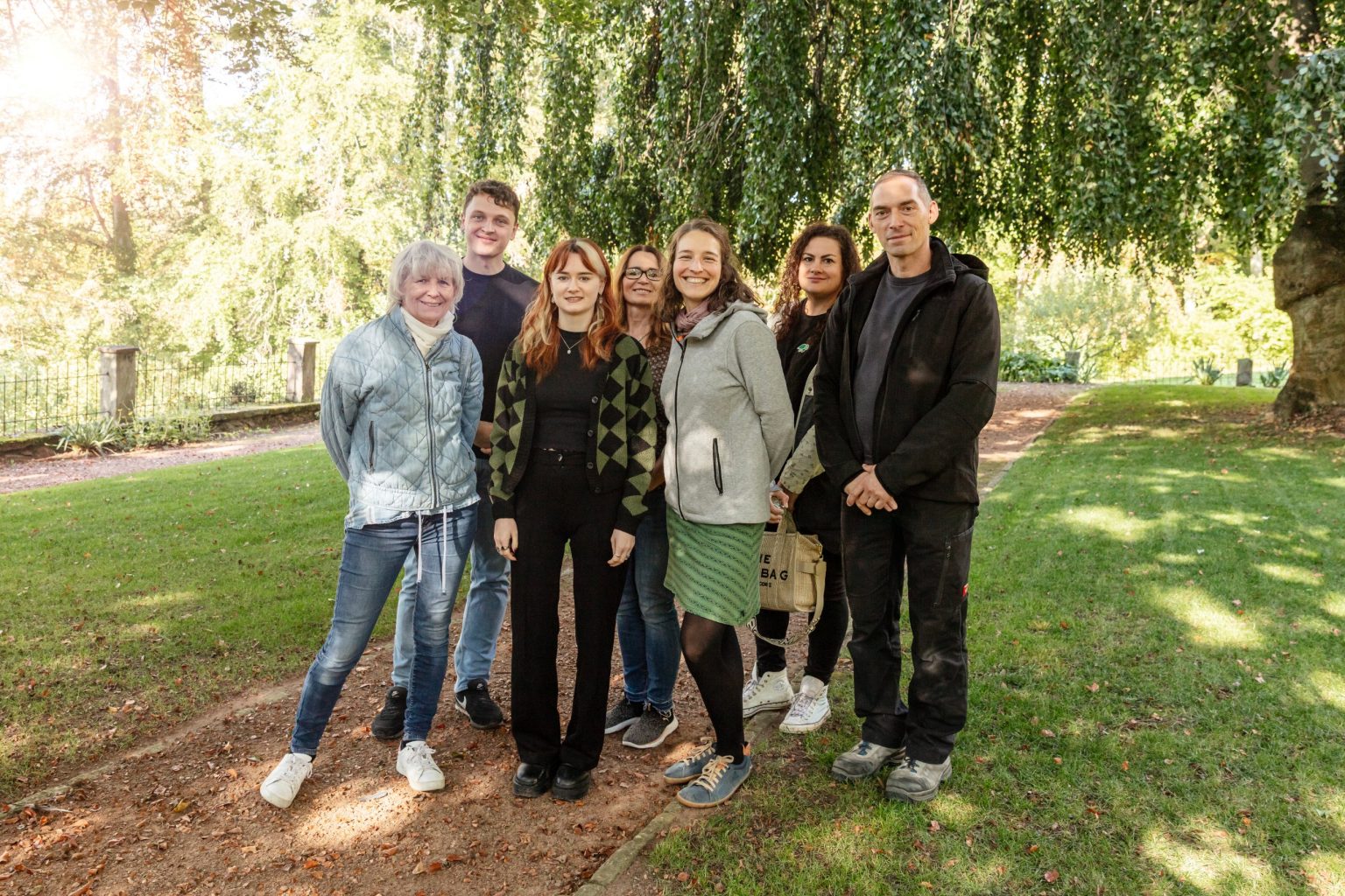Gruppenbild des Betriebsrats der Stiftung Dr. Georg Haar, Oktober 2026: Sylvia Mrosek, Paul Stoppert, Sophie Sommer, Katrin Großmann, Milena Wagner, Anna Wiegand, Jörg Netreba